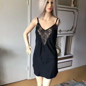 Vintage Victoria’s Secret Black Lace Slip lingerie Dress petite small lace front